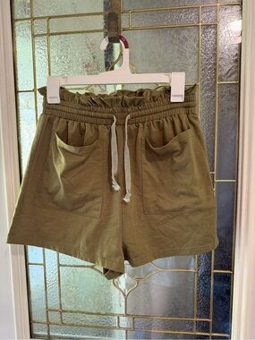 Super down Women’s Olive Drawstring Shorts with Pockets